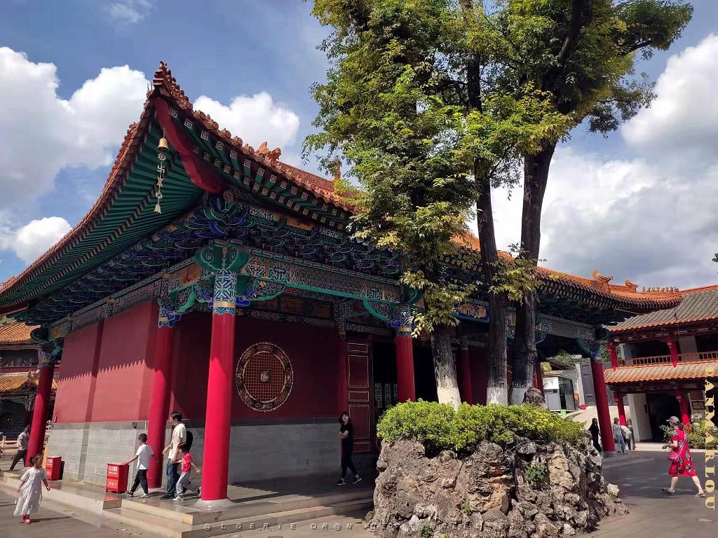 KUNMING - Temple YUANTONG - 15.jpg
